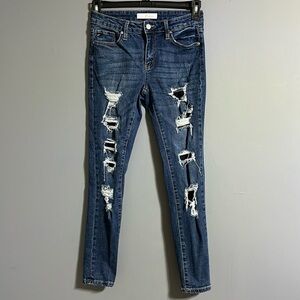 Kancan distressed skinny Jean size 26 waist